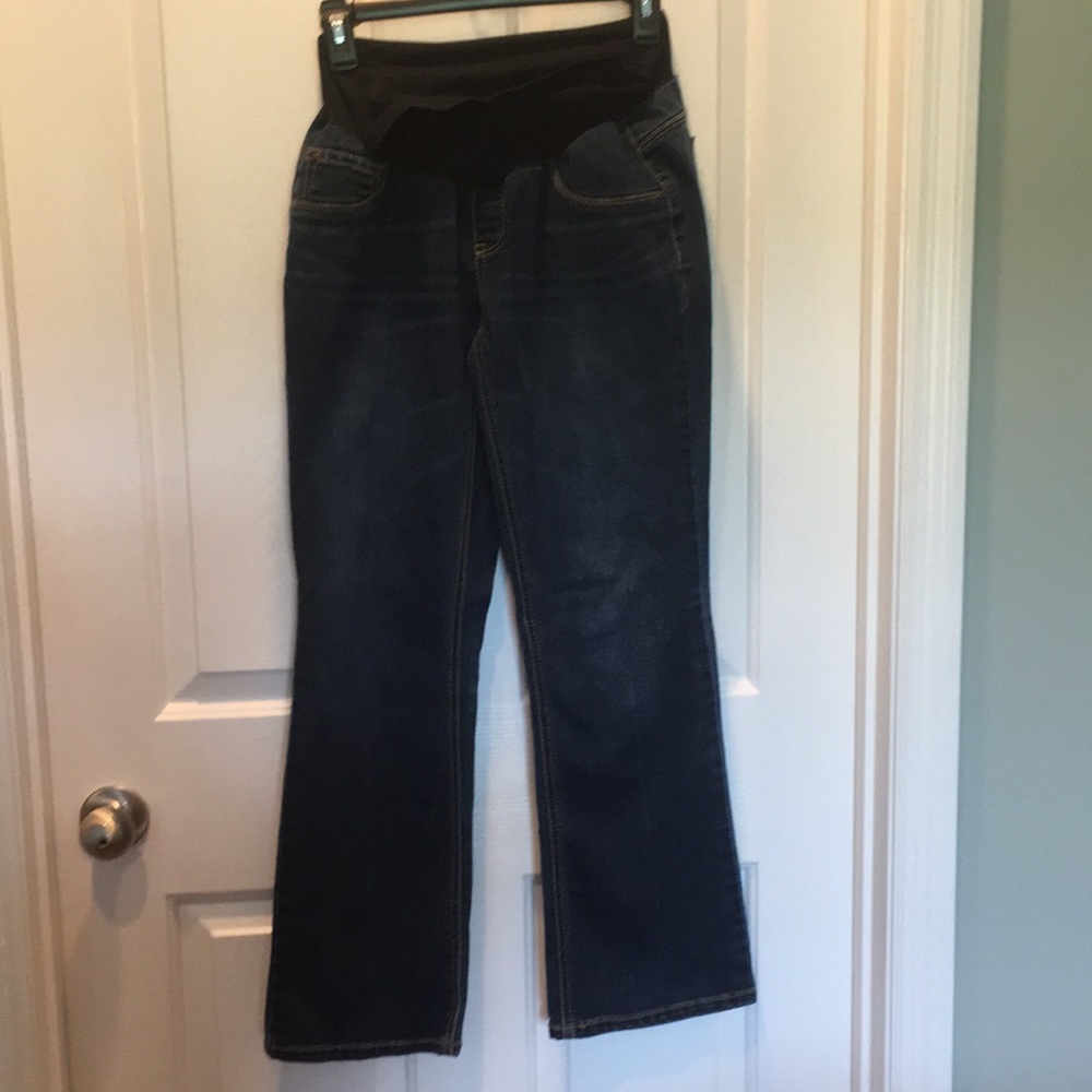 Full panel maternity jeans.